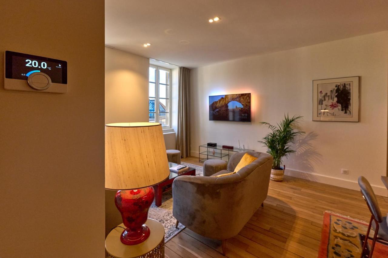 Appartement Montagnon - Les Suites Du Palais - Classe 4 Etoiles, Parking Prive, Vue Cathedrale, 3 Chambres, Primo C0Nciergerie Nevers Exterior foto